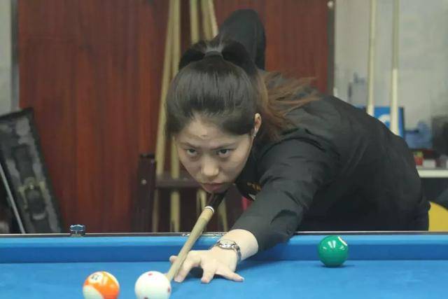 A巨星的成 A巨星的成