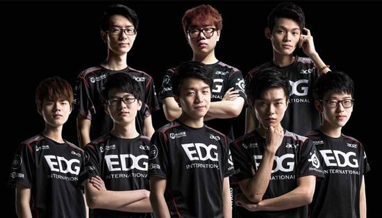 于双方队伍 于双方队伍