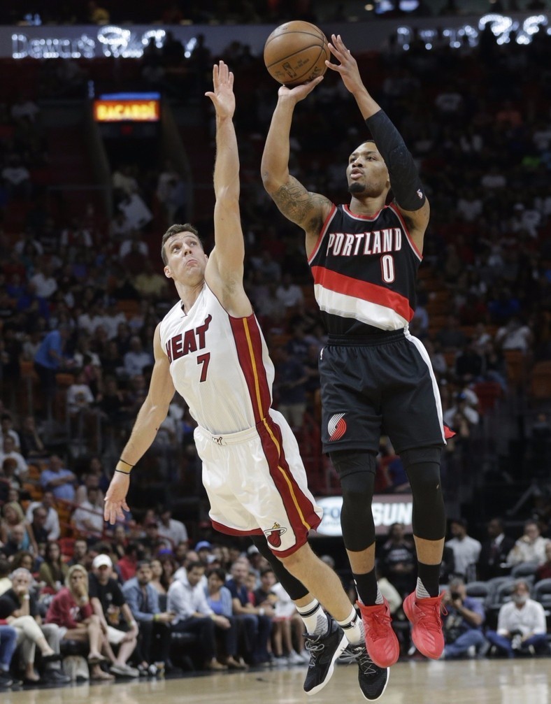 引领雄鹿队 引领雄鹿队